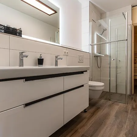 Apartmenthaus Waldstrasse 49 *