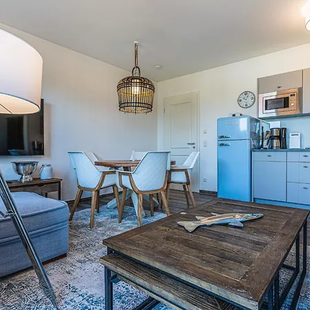 Apartmenthaus Waldstrasse 49 *