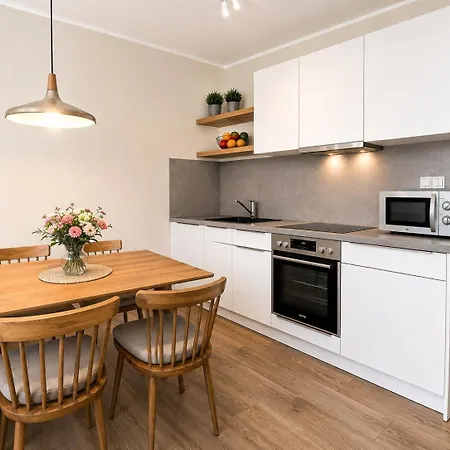 Apartmenthaus Waldstrasse 49 * Ostseebad Kühlungsborn