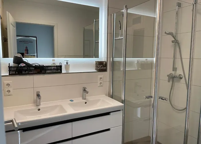 Riviera Waldstrasse 49 *