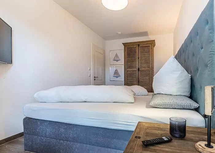 Riviera Waldstrasse 49